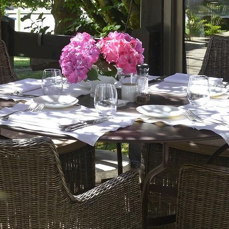 Logis Hotel - Restaurant Le Relais De Comodoliac Saint-Junien Esterno foto