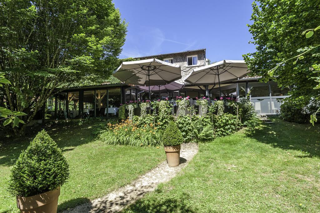 Logis Hotel - Restaurant Le Relais De Comodoliac Saint-Junien Esterno foto